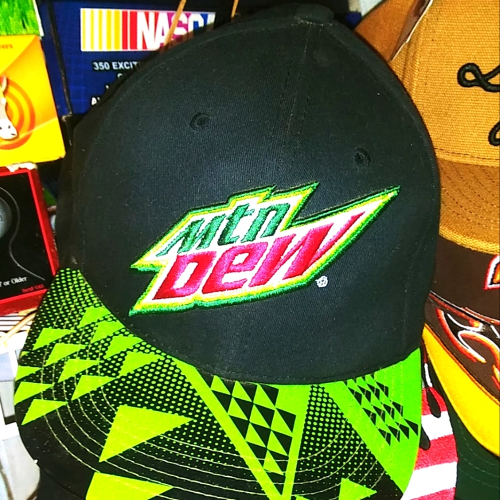 Vintage Mtn Dew adjustable snap back flatbill hat not for anyone with large head